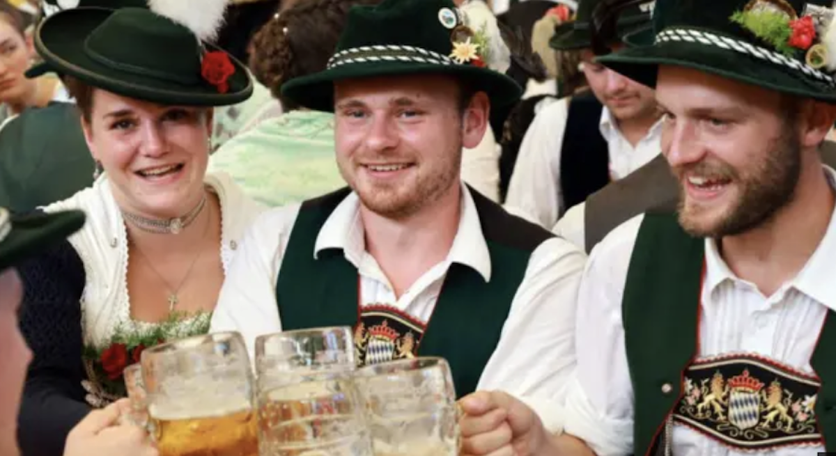 La Grandeza de  la fiesta alemana, la fiesta de la cerveza:  Oktoberfest